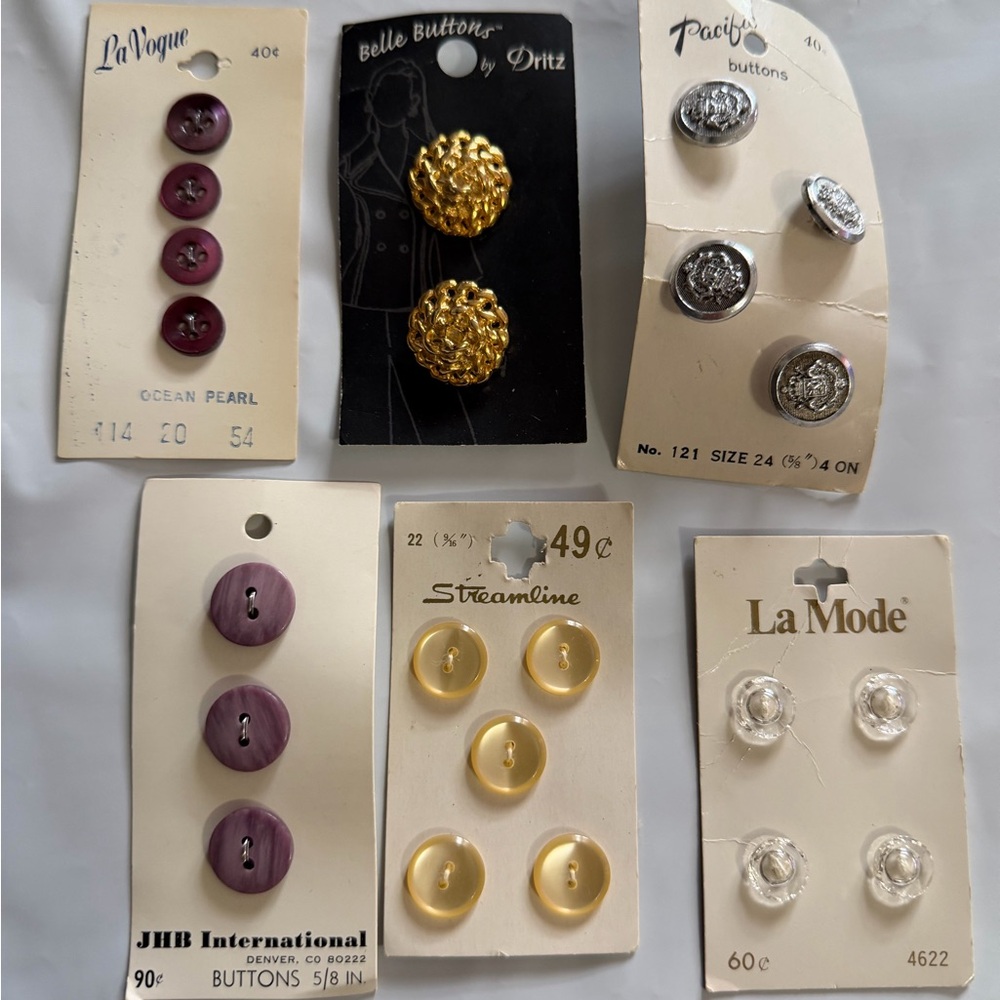 Mixed Button Card Set — La Mode, Belle Buttons by Dritz, LaVogue, Streamline